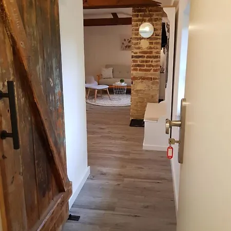Apartment Gemütliche, Neu Renovierte Einraum-fewo Auf Dem Bauernhof Oetzen