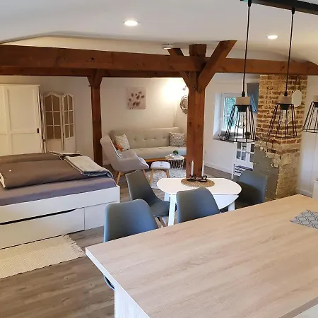Gemuetliche, Neu Renovierte Einraum-fewo Auf Dem Bauernhof Apartment *